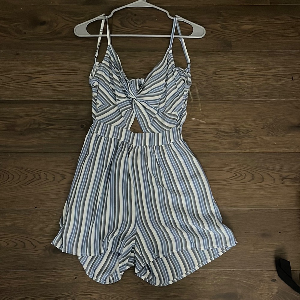 Aeropostale romper, size small